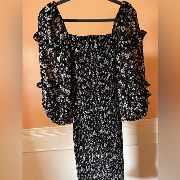 Petal and Pup dress midi floral ruched fitted boho 0 off the shoulder revolve - Picture 2 of 6